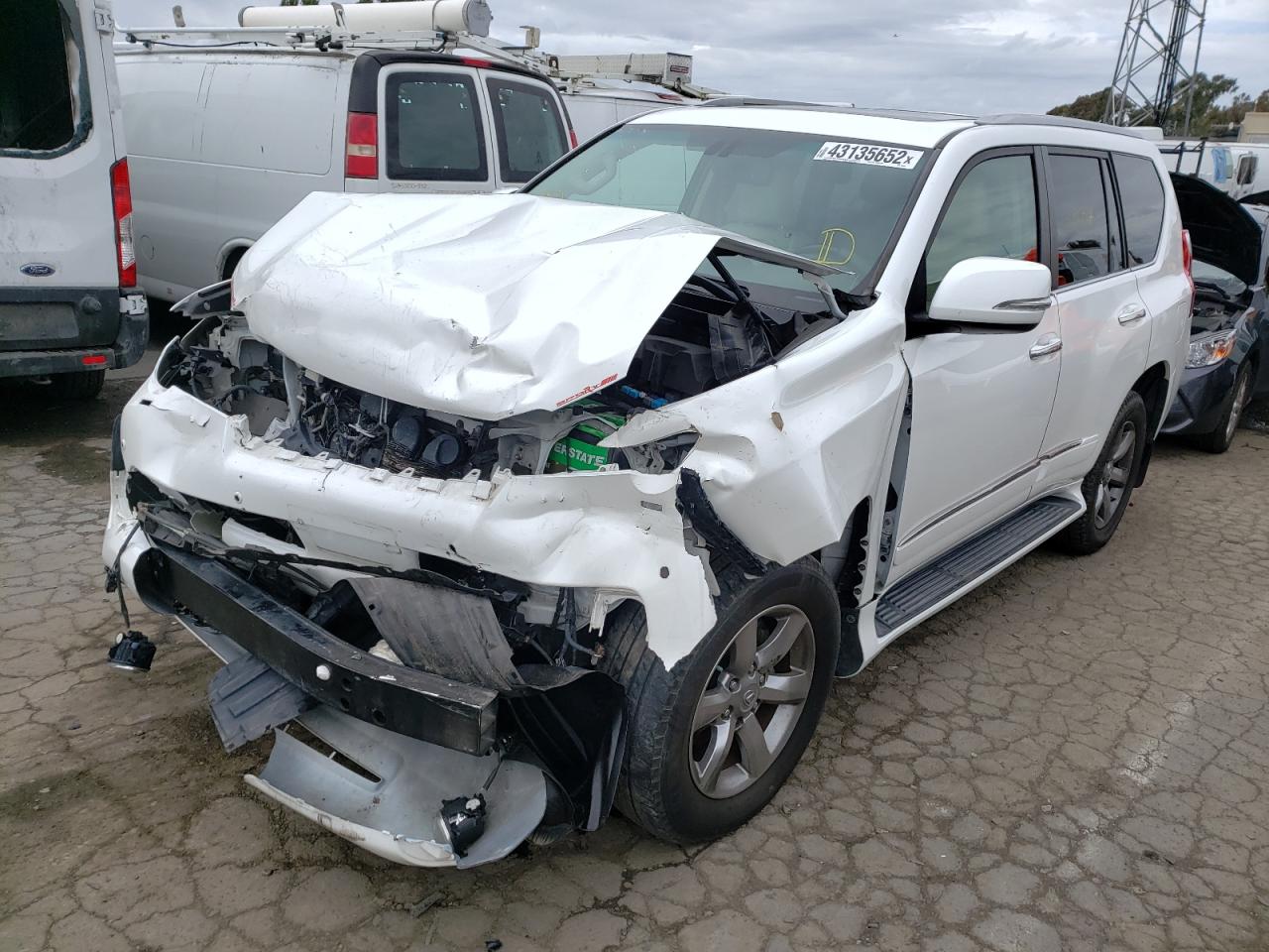 Photo 2 from auction – 2013 LEXUS GX 460 PRE with VIN JTJJM7FX0D5058850