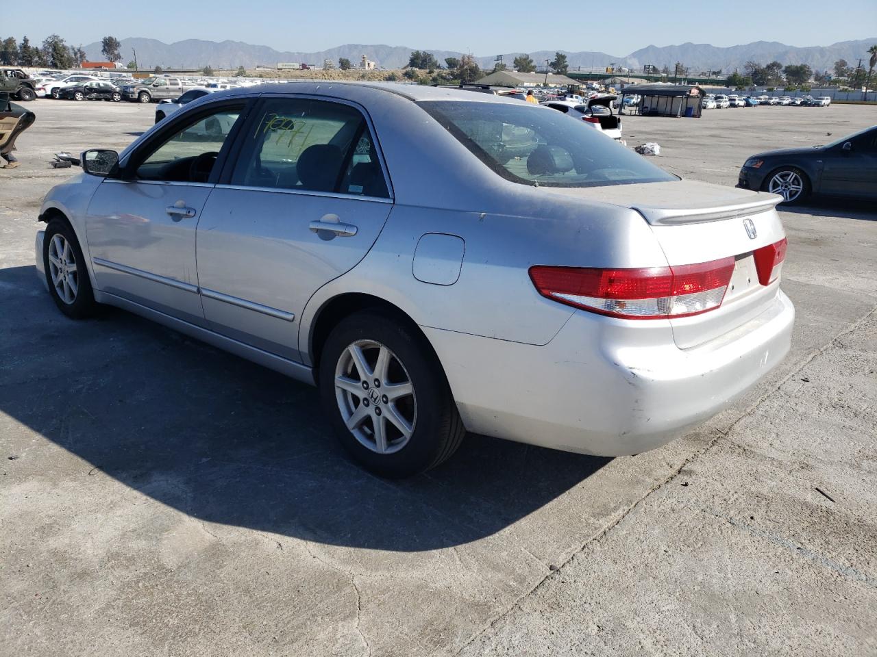 Photo 3 from auction – 2003 HONDA ACCORD EX with VIN 1HGCM66593A000375