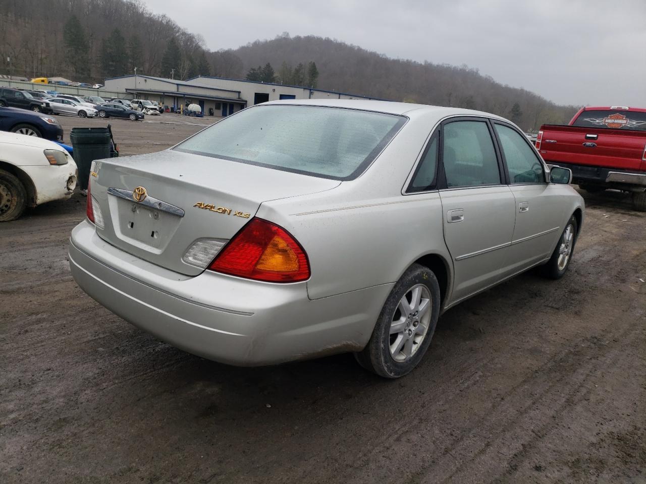Photo 4 from auction – 2000 TOYOTA AVALON XL with VIN 4T1BF28B0YU023125
