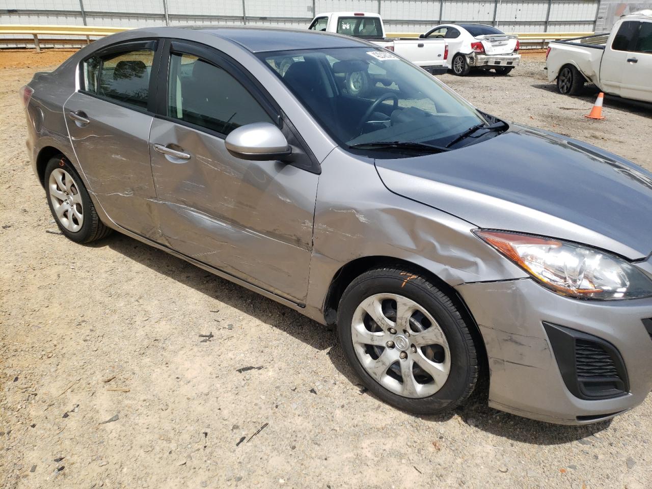 Photo 19 from auction – 2010 MAZDA 3 I with VIN JM1BL1SG0A1271247