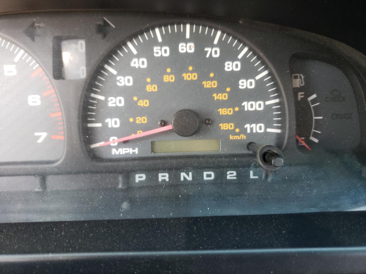 Photo 8 from auction – 2001 TOYOTA 4RUNNER SR with VIN JT3HN86R310335137