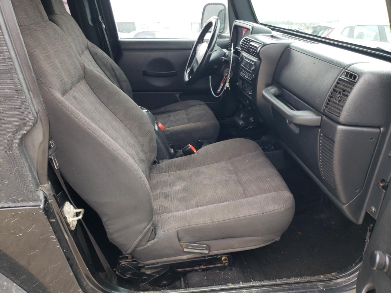 Photo 5 from auction – 2004 JEEP WRANGLER with VIN 1J4FA39S14P787366
