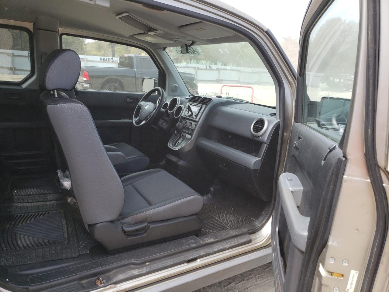 صورة رقم 5 من المزاد - 2004 HONDA ELEMENT EX مع VIN 5J6YH28574L009221