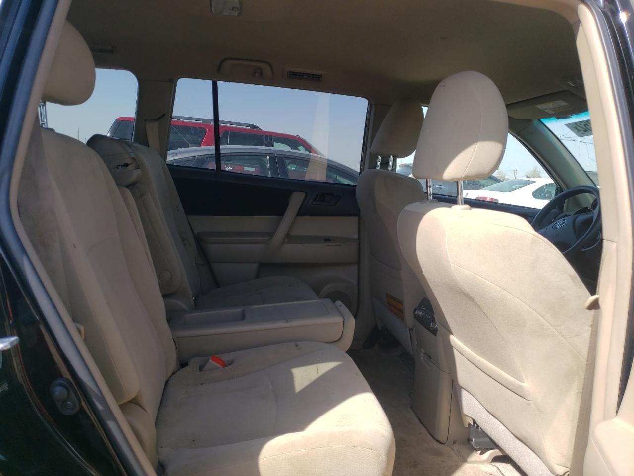 Photo 6 from auction – 2010 TOYOTA HIGHLANDER with VIN 5TDBK3EH8AS035693