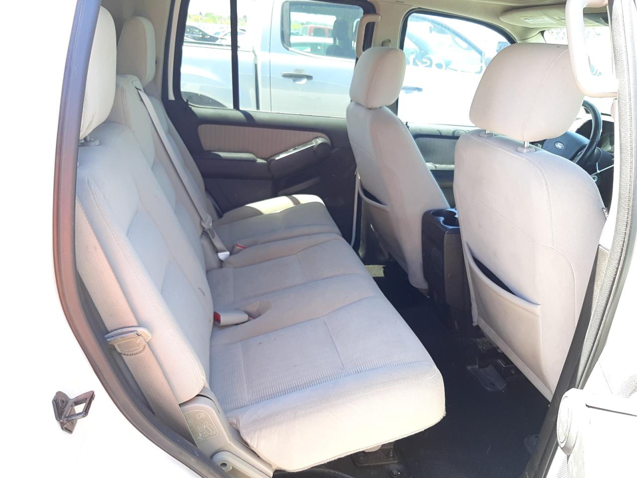 Photo 6 from auction – 2008 FORD EXPLORER X with VIN 1FMEU63818UA96770