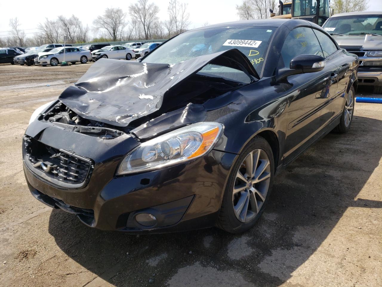 Photo 2 from auction – 2011 VOLVO C70 T5 with VIN YV1672MC5BJ118400