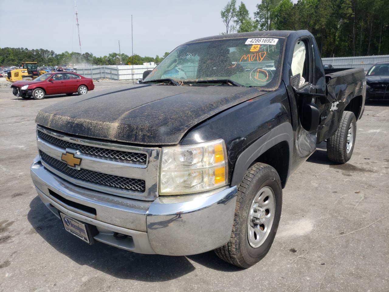 Photo 2 from auction – 2012 CHEVROLET SILVERADO with VIN 1GCNKPEA6CZ340148