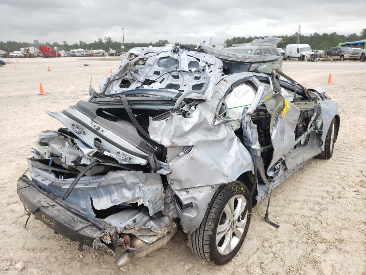Photo 4 from auction – 2013 HYUNDAI SONATA SE with VIN 5NPEC4ACXDH672203