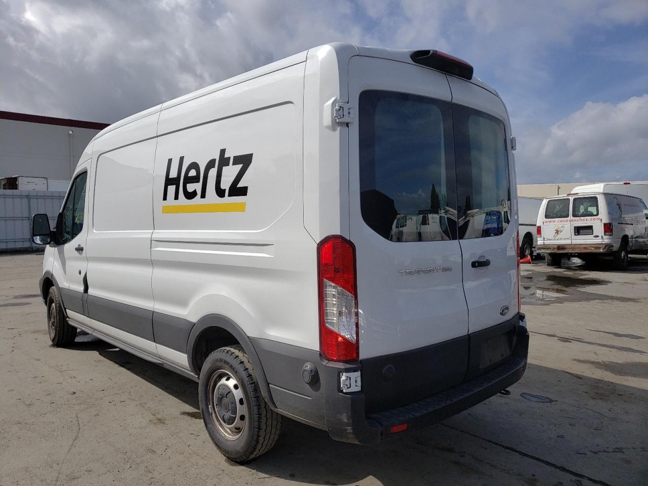 Photo 3 from auction – 2019 FORD TRANSIT T- with VIN 1FTYR2CM4KKB83574