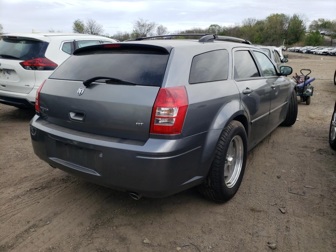 Photo 4 from auction – 2005 DODGE MAGNUM R/T with VIN 2D8GV58285H589838