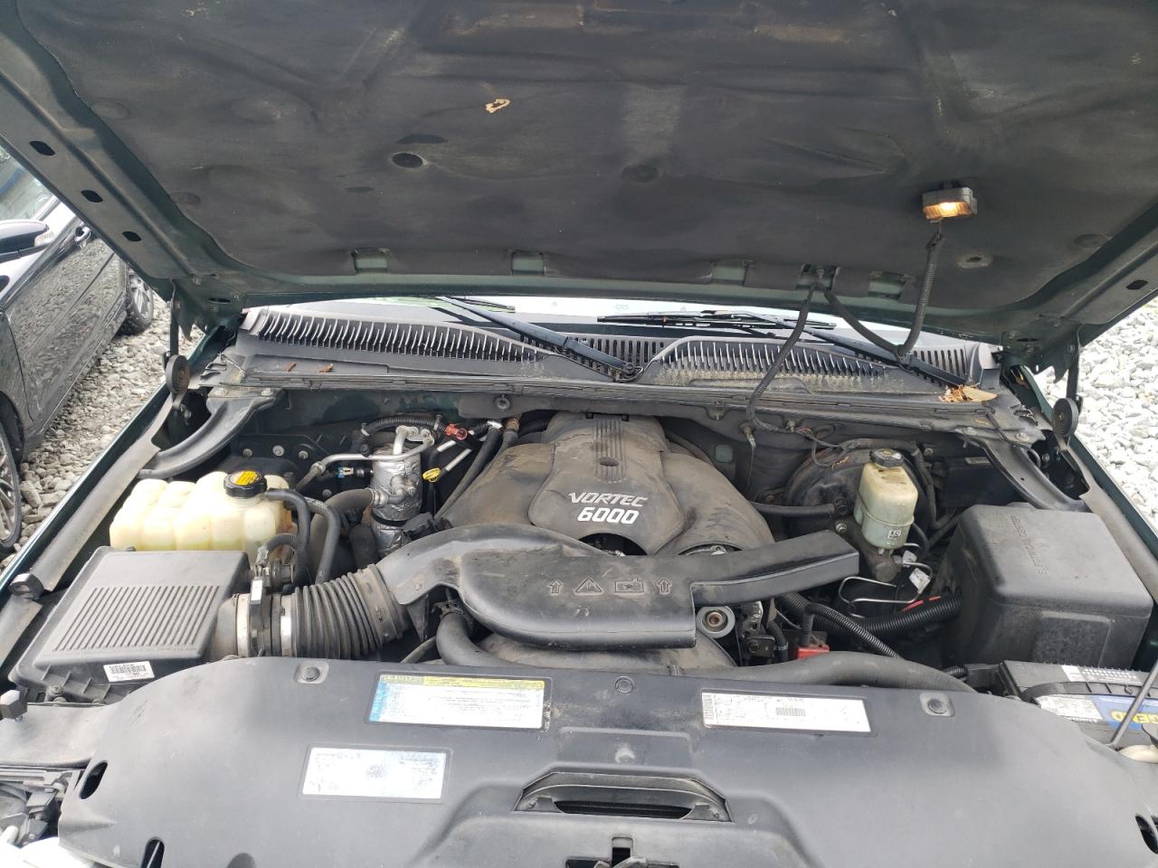 Photo 7 from auction – 2001 GMC YUKON DENA with VIN 1GKEK63U51J215293