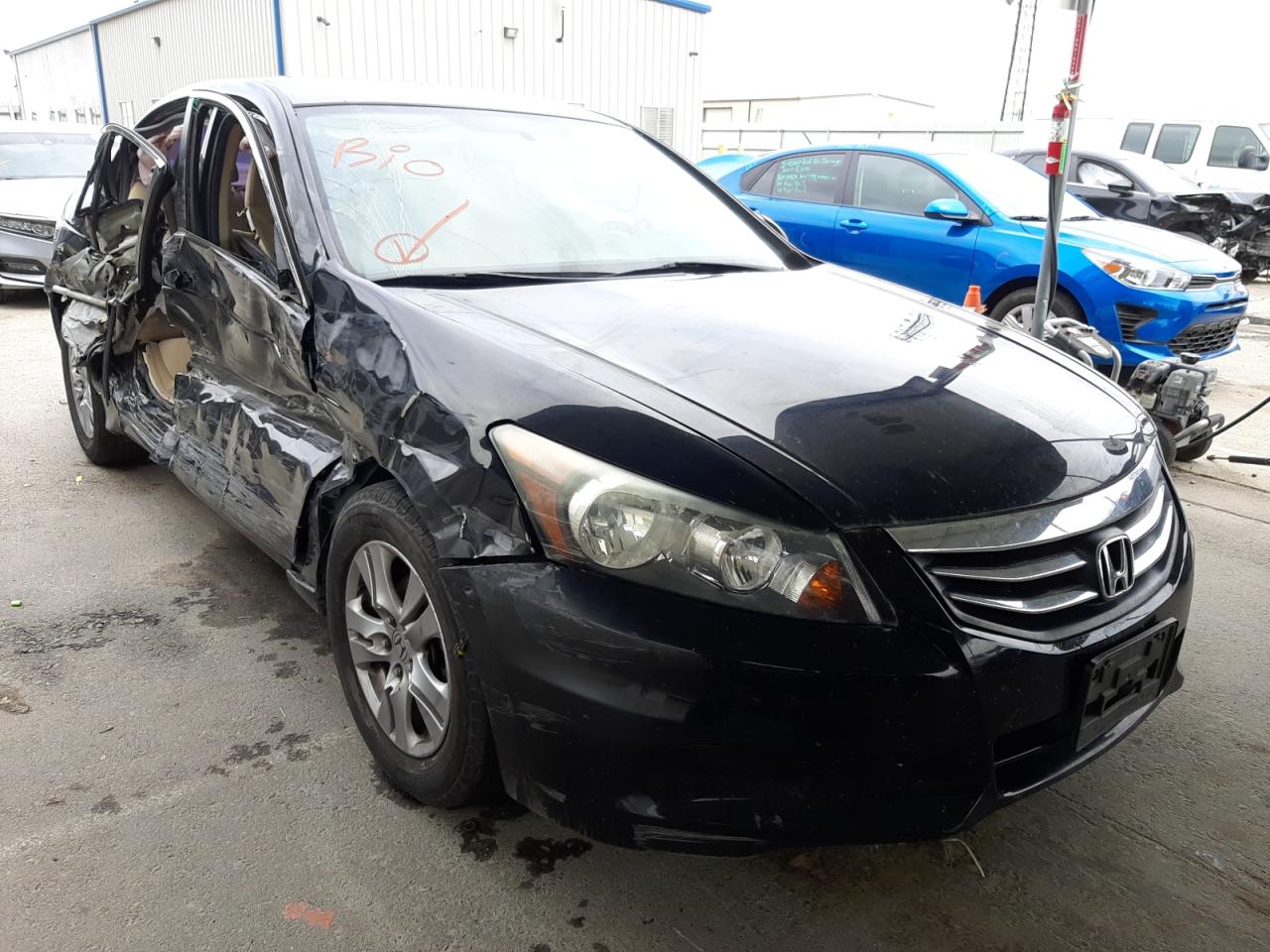 HONDA ACCORD LXP 2011 with VIN 1HGCP2F48BA110680 - Photo from auction