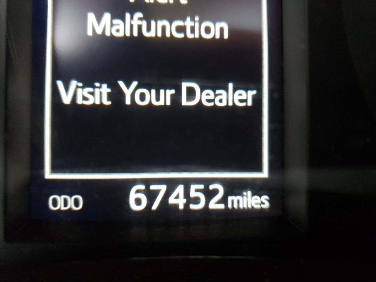 Photo 8 from auction – 2018 TOYOTA COROLLA L with VIN 5YFBURHE3JP739050
