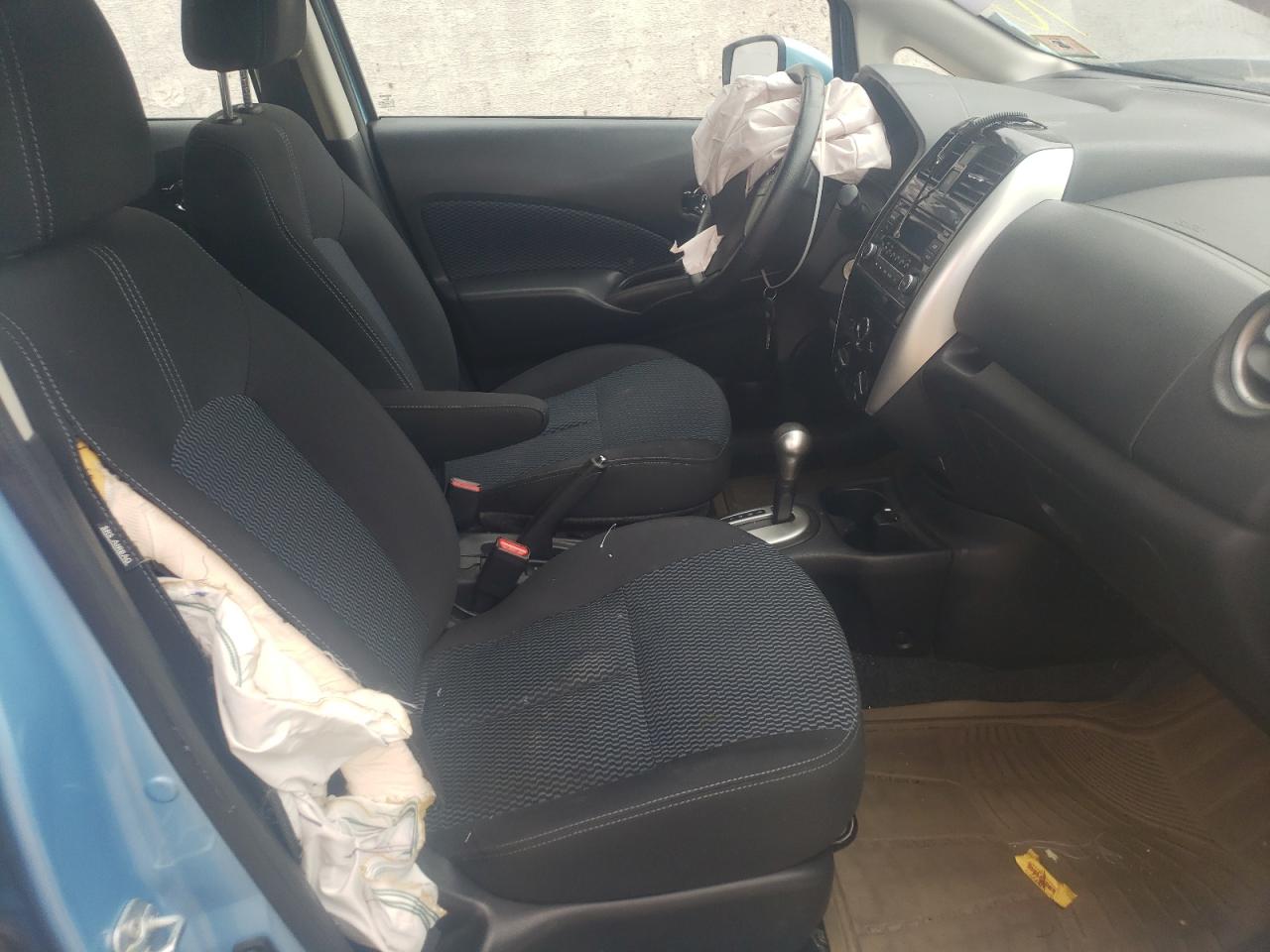 Photo 5 from auction – 2015 NISSAN VERSA NOTE with VIN 3N1CE2CPXFL426795