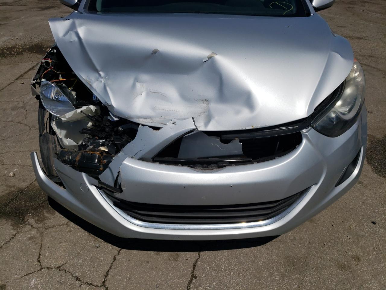 Photo 9 from auction – 2011 HYUNDAI ELANTRA GL with VIN 5NPDH4AE5BH003445