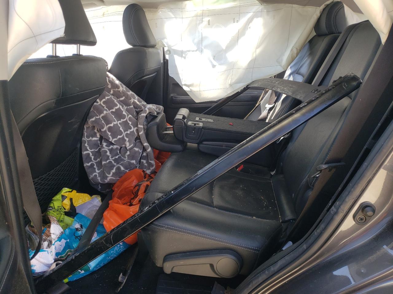 Photo 6 from auction – 2019 TOYOTA 4RUNNER SR with VIN JTEBU5JR6K5695769