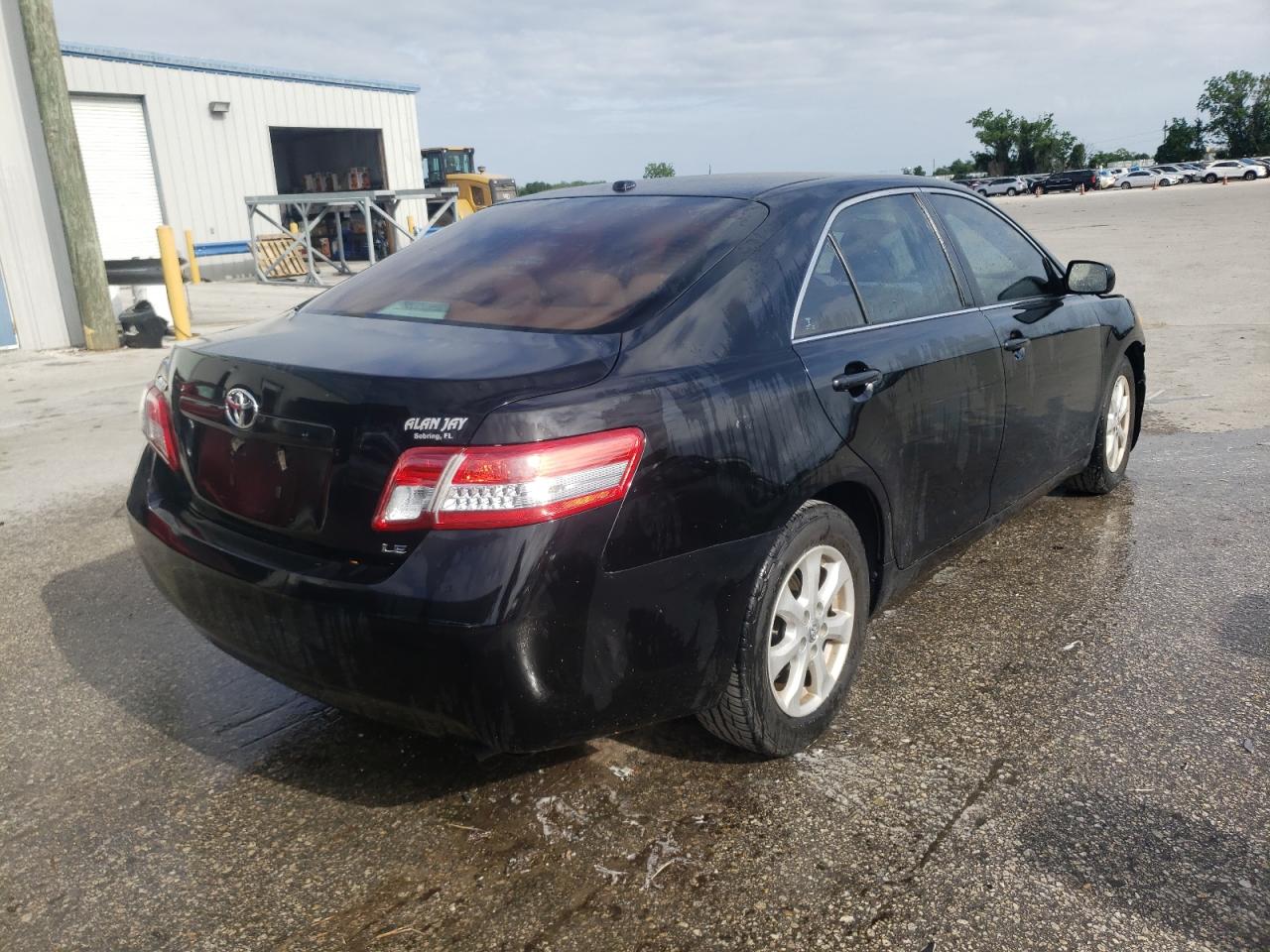 Photo 4 from auction – 2010 TOYOTA CAMRY BASE with VIN 4T1BF3EK3AU087580