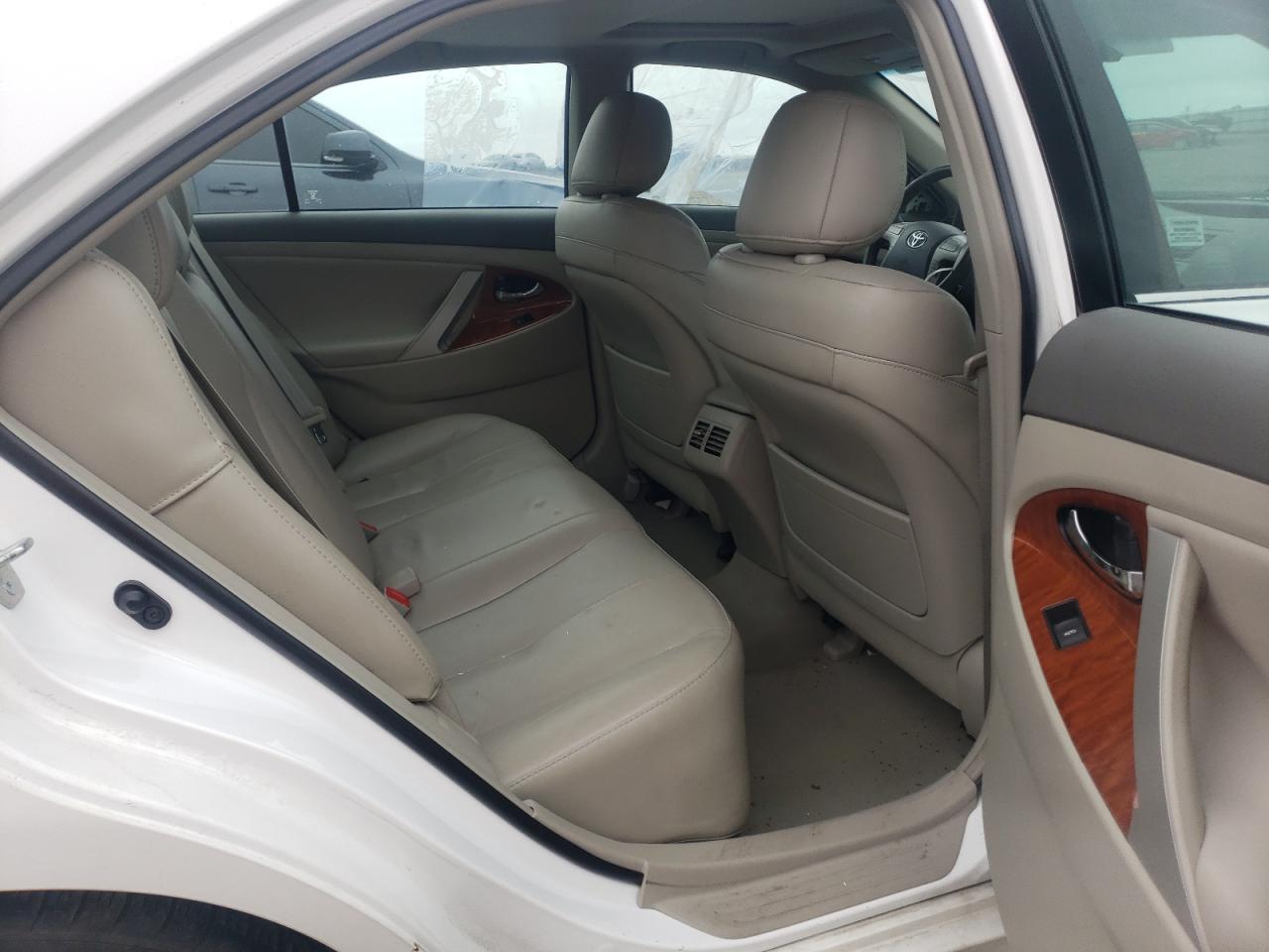 Photo 6 from auction – 2011 TOYOTA CAMRY BASE with VIN 4T4BF3EK6BR200722