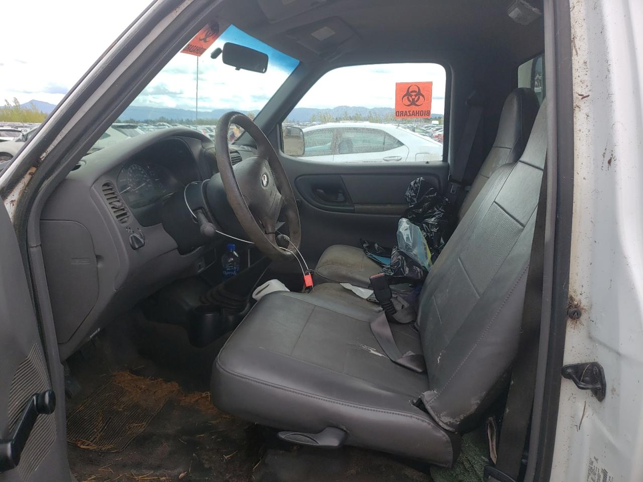 Photo 5 from auction – 2001 FORD RANGER with VIN 1FTYR10CX1TA31233