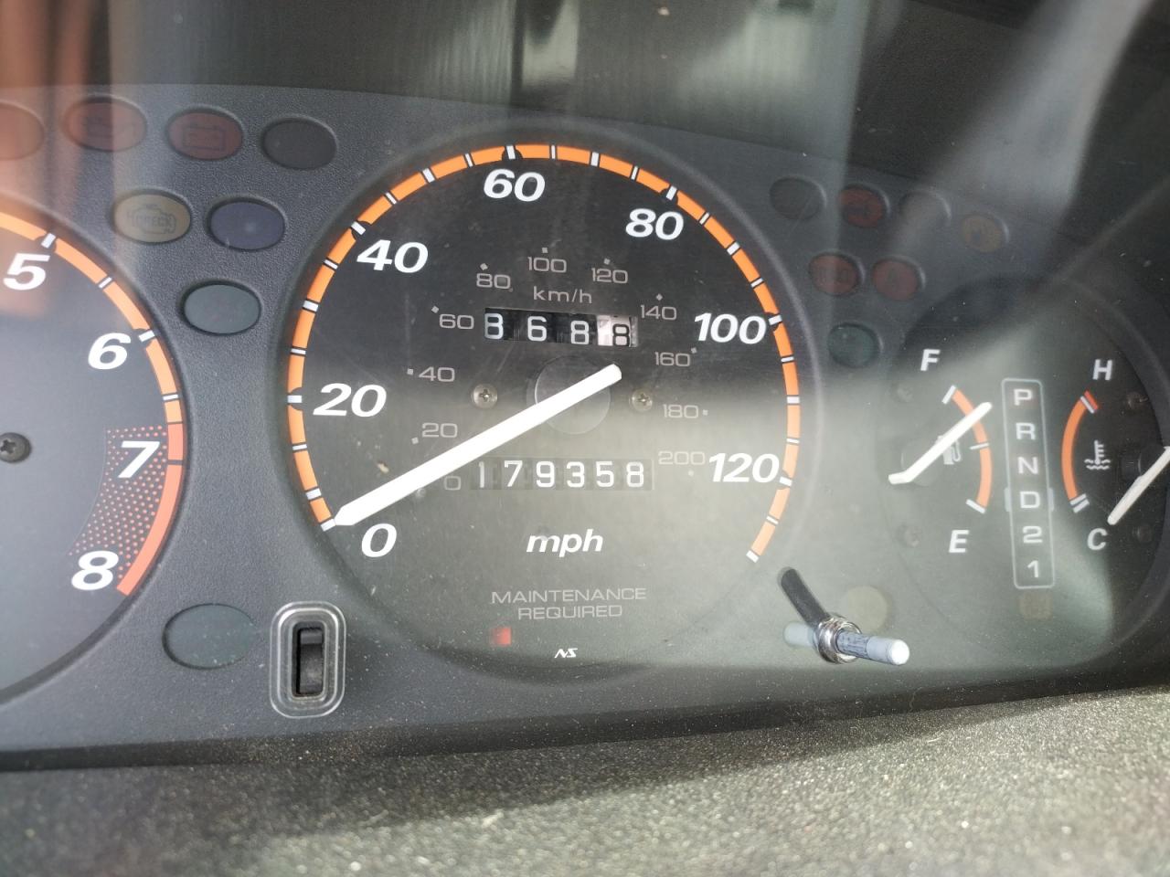 Photo 8 from auction – 2001 HONDA CR-V EX with VIN JHLRD18621S028224