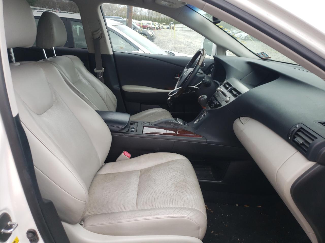 Photo 5 from auction – 2010 LEXUS RX 450 with VIN JTJBC1BA2A2400091
