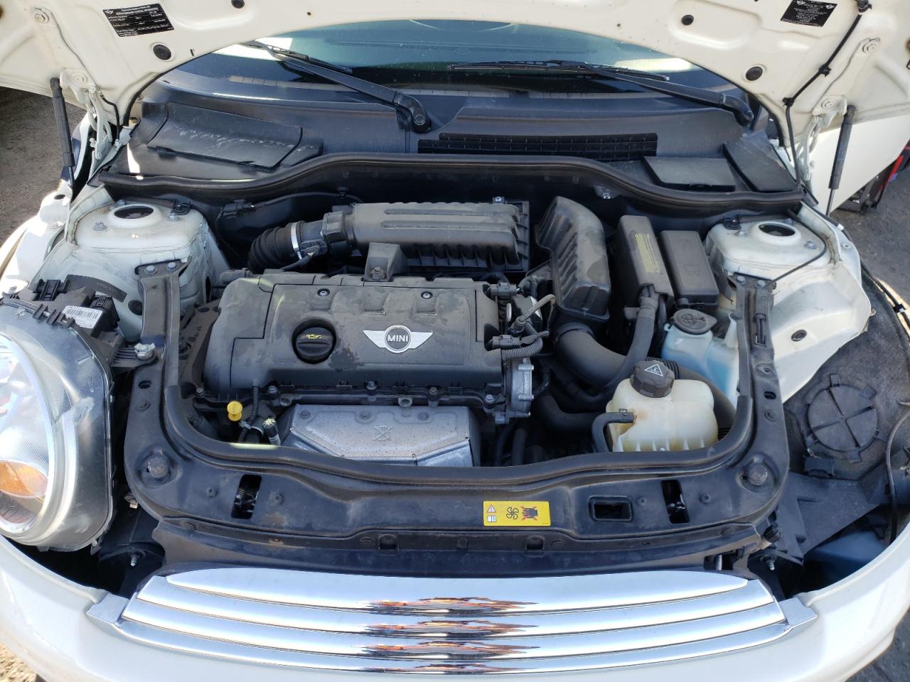 Photo 7 from auction – 2011 MINI COOPER with VIN WMWSU3C50BT183436
