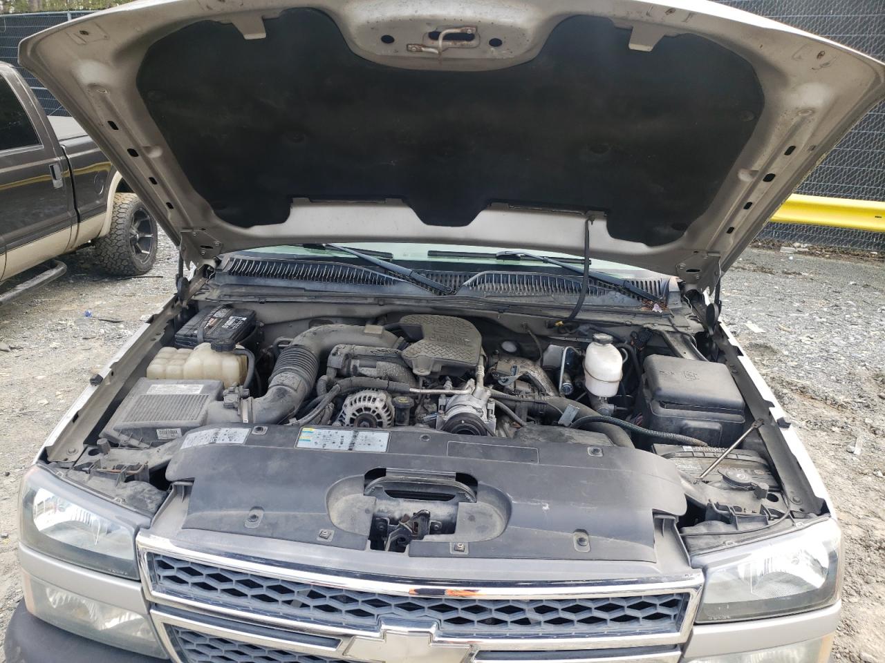 Photo 7 from auction – 2005 CHEVROLET SILVERADO with VIN 1GCJC39285E195048