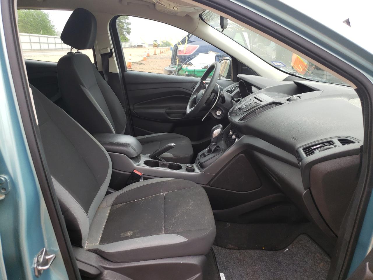 Photo 5 from auction – 2013 FORD ESCAPE S with VIN 1FMCU0F76DUC70141