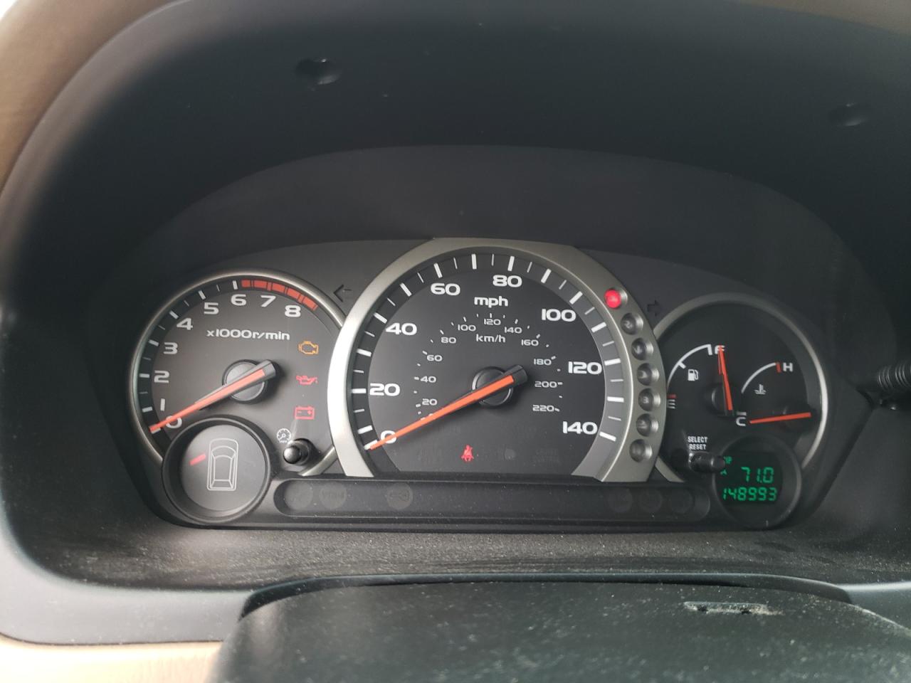 Photo 8 from auction – 2004 HONDA PILOT EXL with VIN 2HKYF185X4H556834