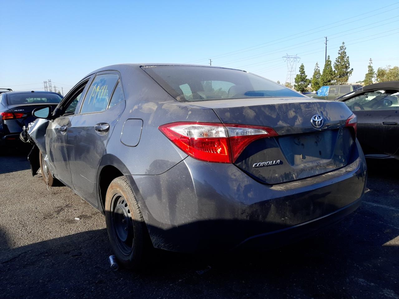 Photo 3 from auction – 2015 TOYOTA COROLLA L with VIN 2T1BURHE5FC247112