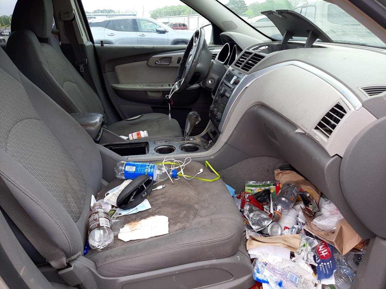 Photo 5 from auction – 2009 CHEVROLET TRAVERSE L with VIN 1GNER23D99S147710