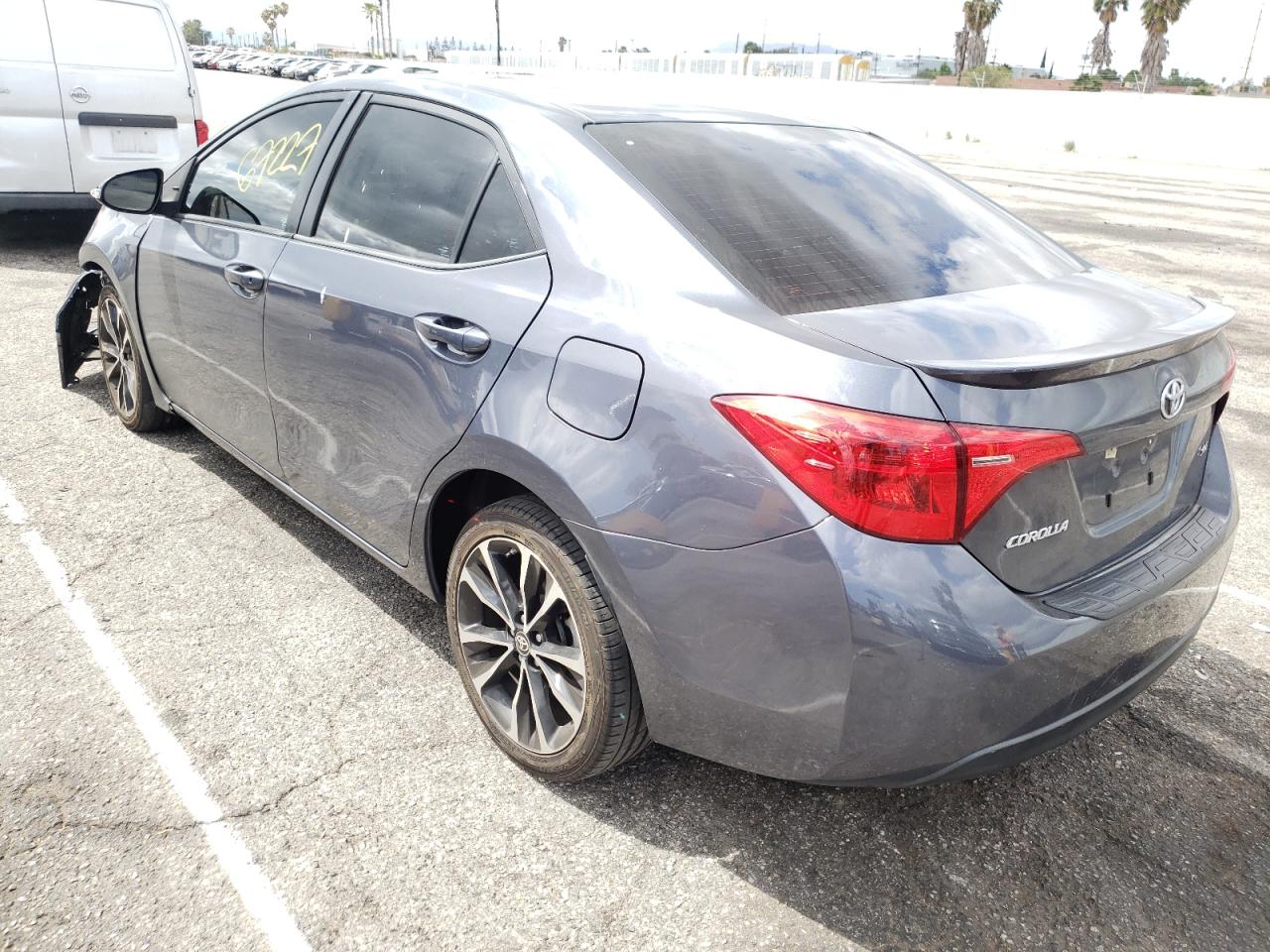 Photo 3 from auction – 2017 TOYOTA COROLLA L with VIN 5YFBURHE4HP701403