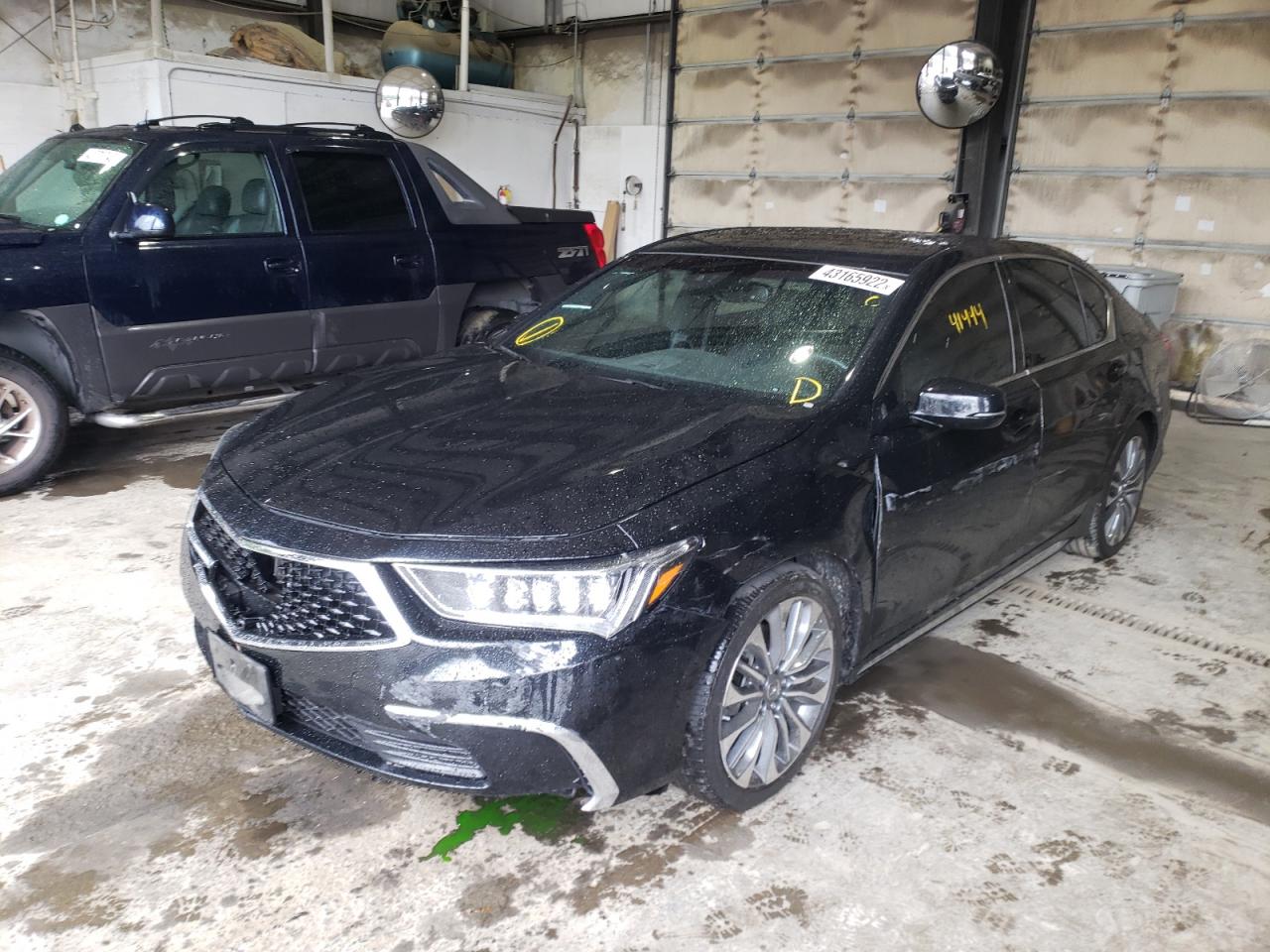 Photo 2 from auction – 2018 ACURA RLX TECH with VIN JH4KC1F54JC001501