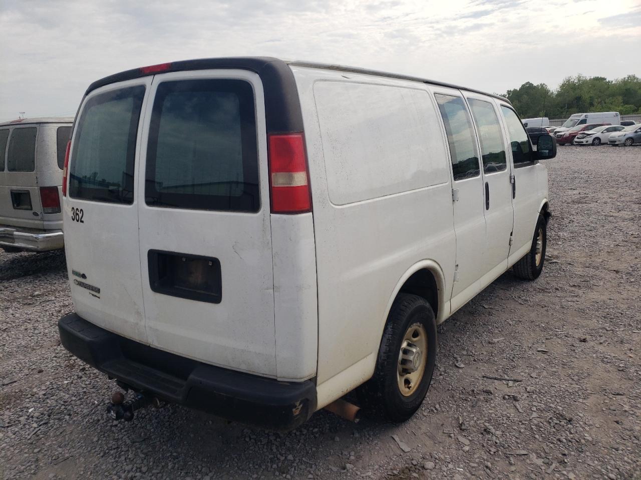 Photo 4 from auction – 2011 CHEVROLET EXPRESS G2 with VIN 1GCWGFCA5B1110472