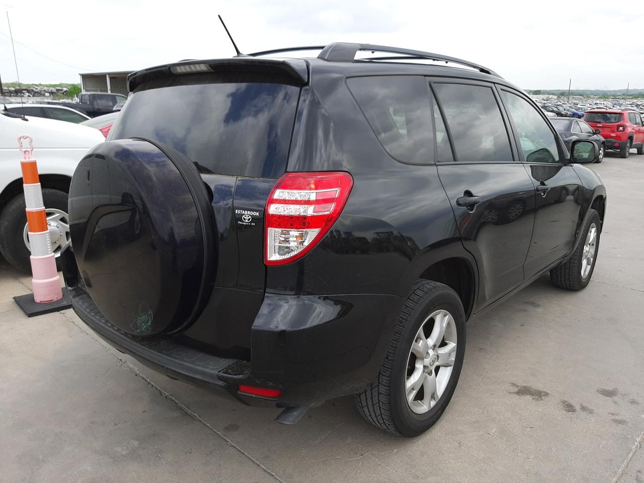 Photo 4 from auction – 2011 TOYOTA RAV4 with VIN 2T3ZF4DV7BW071942