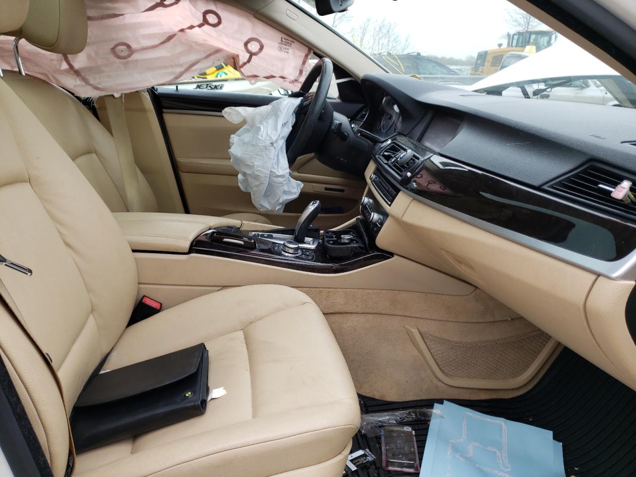 Photo 5 from auction – 2011 BMW 528 I with VIN WBAFR1C58BC741069