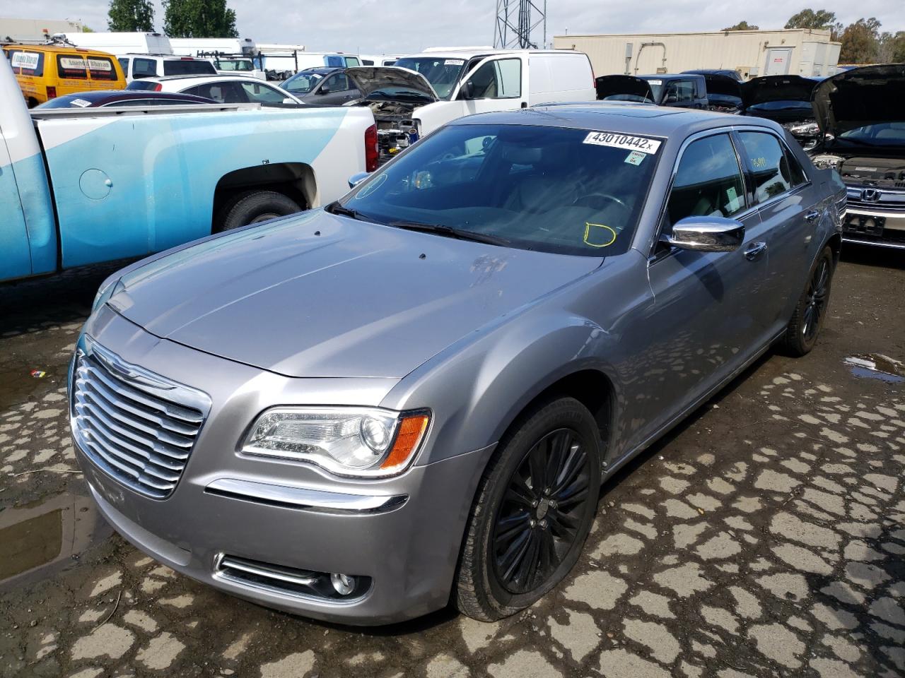 Photo 2 from auction – 2014 CHRYSLER 300C with VIN 2C3CCAKG9EH260425