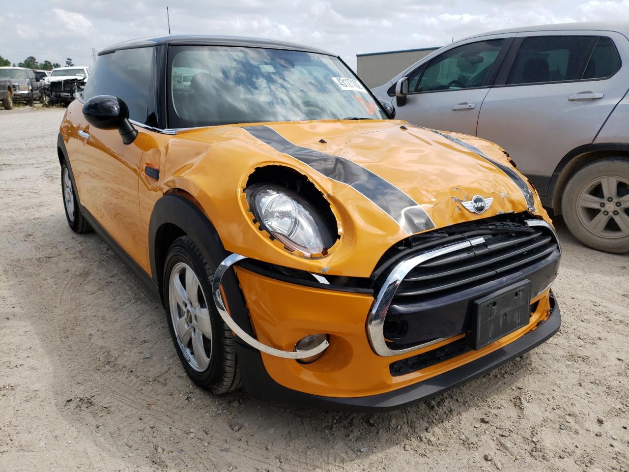 MINI COOPER 2017 with VIN WMWXP5C32H3C64358 - Photo from auction
