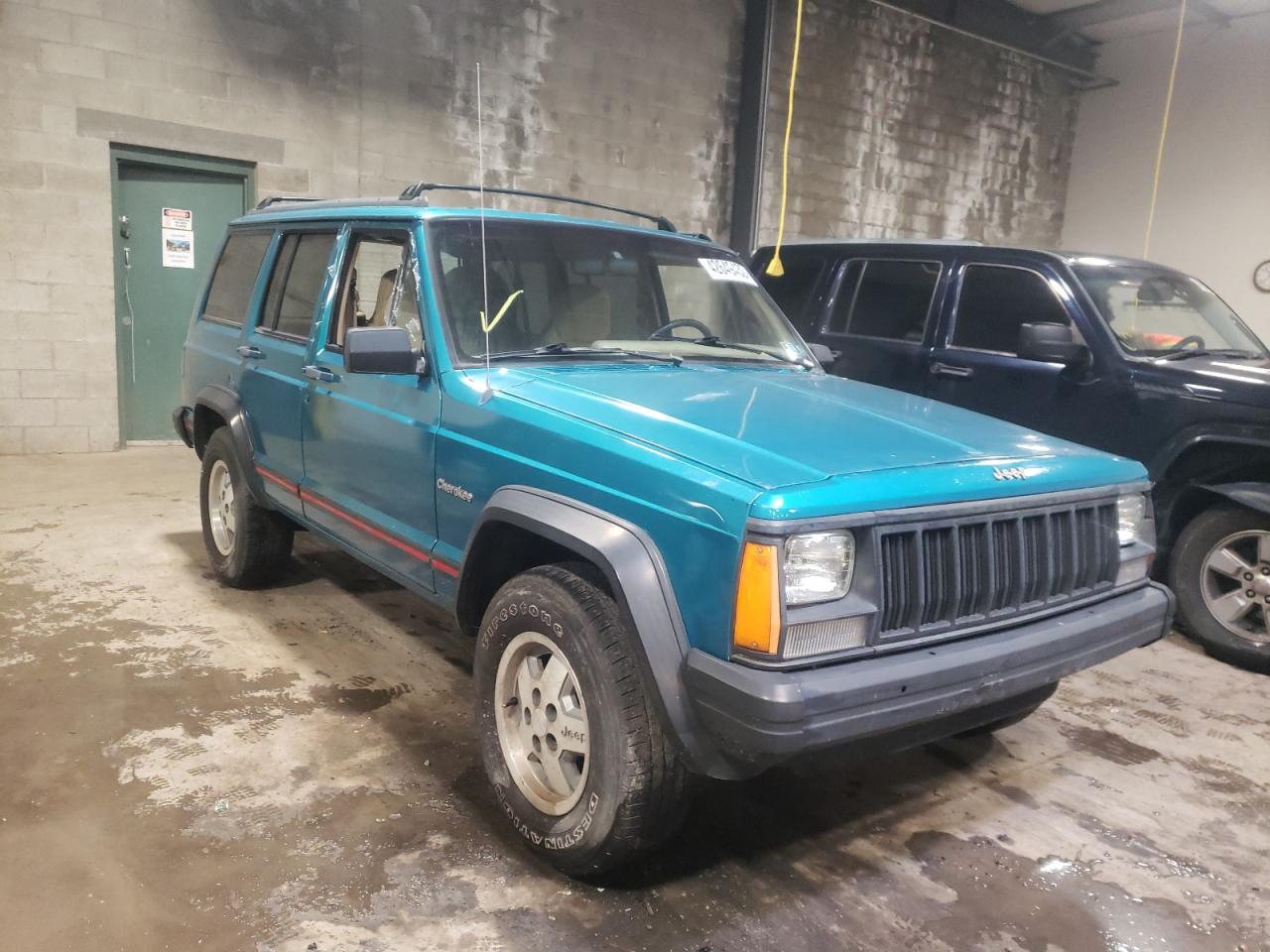 Photo 1 from auction – 1995 JEEP CHEROKEE S with VIN 1J4FJ68S6SL560259