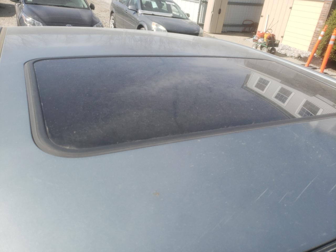 Photo 9 from auction – 2002 TOYOTA AVALON XL with VIN 4T1BF28B82U243958