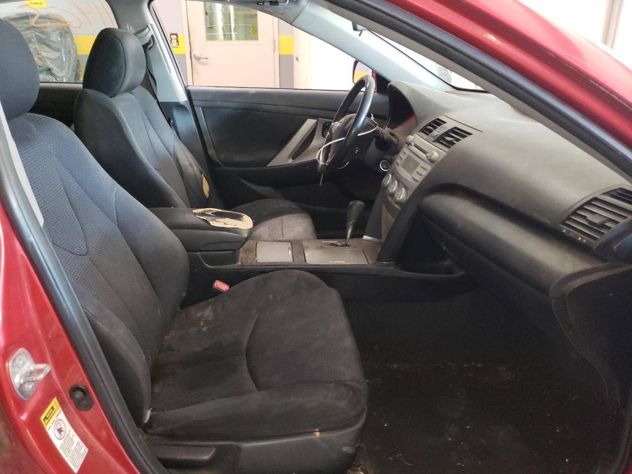 Photo 5 from auction – 2011 TOYOTA CAMRY BASE with VIN 4T1BF3EKXBU737104