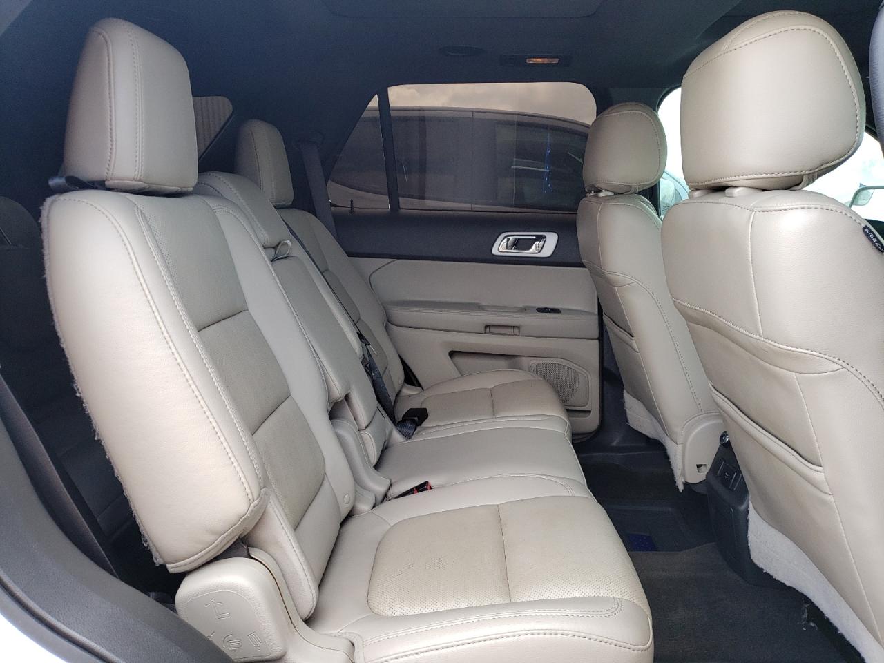Photo 6 from auction – 2014 FORD EXPLORER L with VIN 1FM5K7F85EGA74644