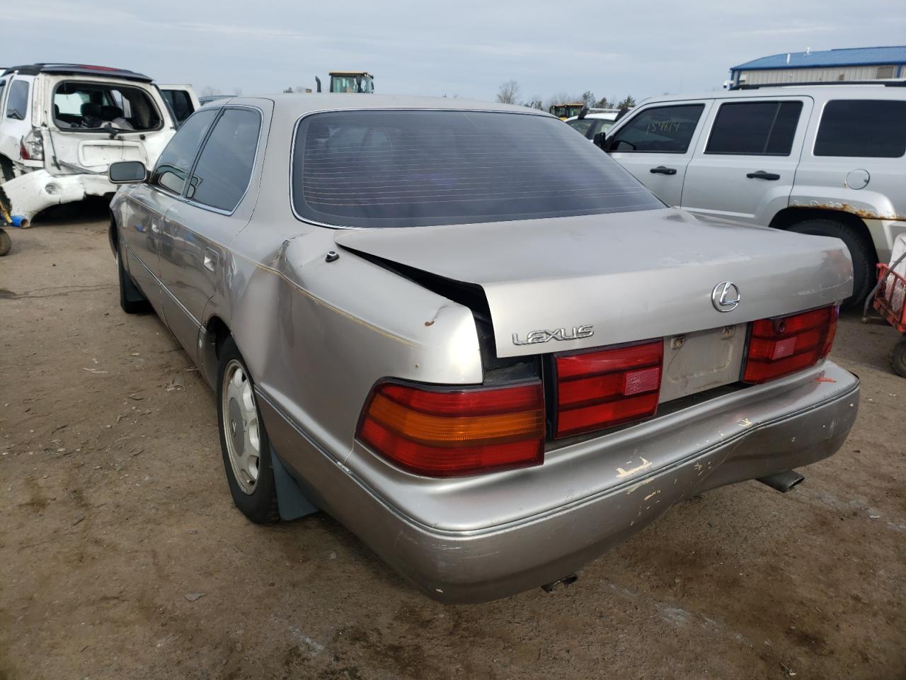 Photo 3 from auction – 1993 LEXUS LS 400 with VIN JT8UF11EXP0171623
