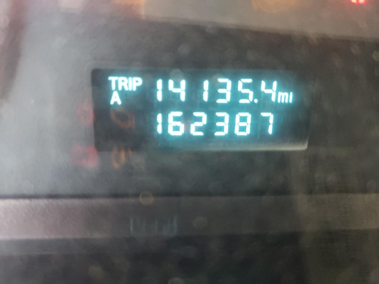 Photo 8 from auction – 2009 FORD ESCAPE XLS with VIN 1FMCU02759KA43483