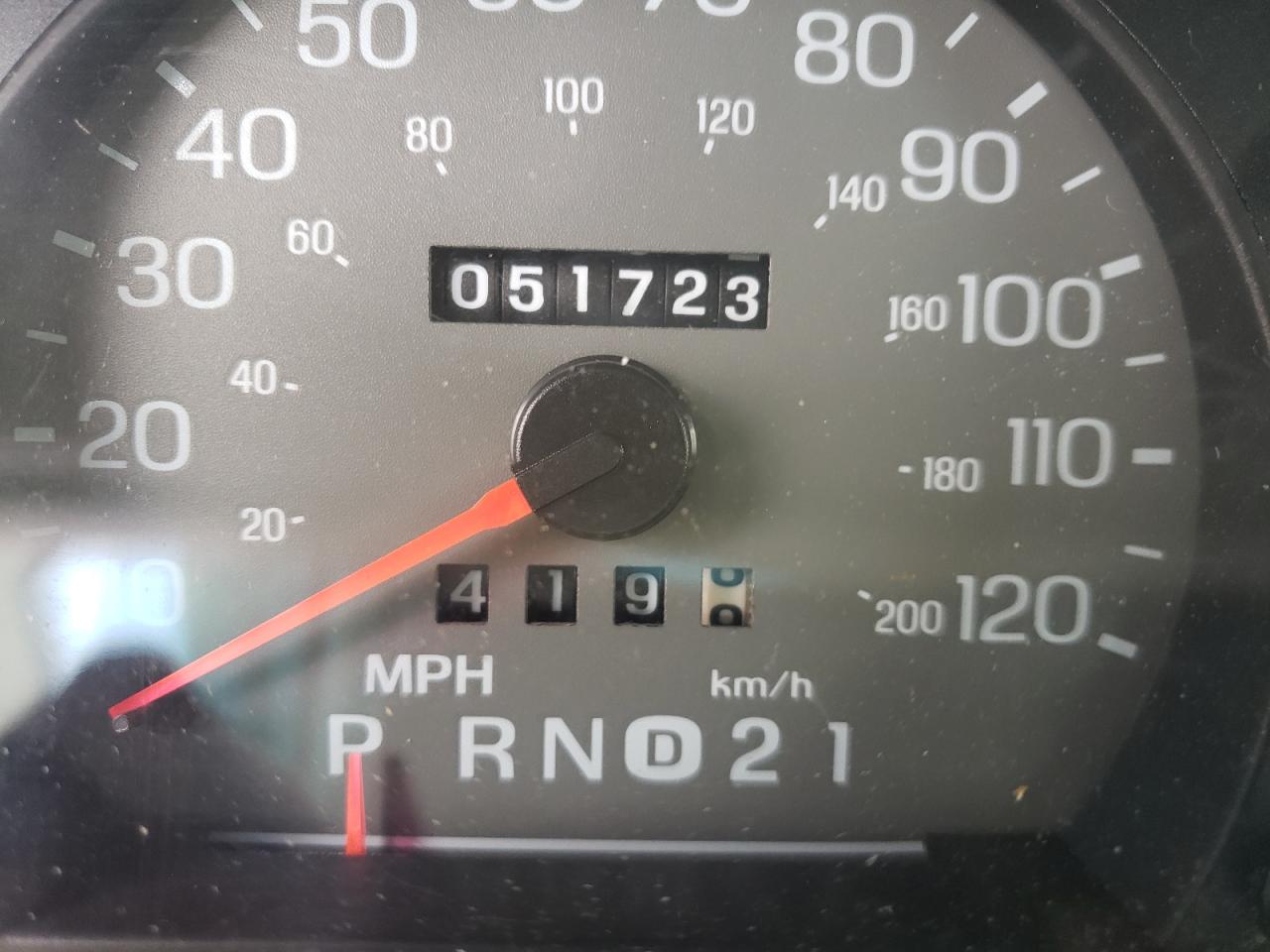 Photo 8 from auction – 1998 MERCURY GRAND MARQ with VIN 2MEFM74W0WX616182