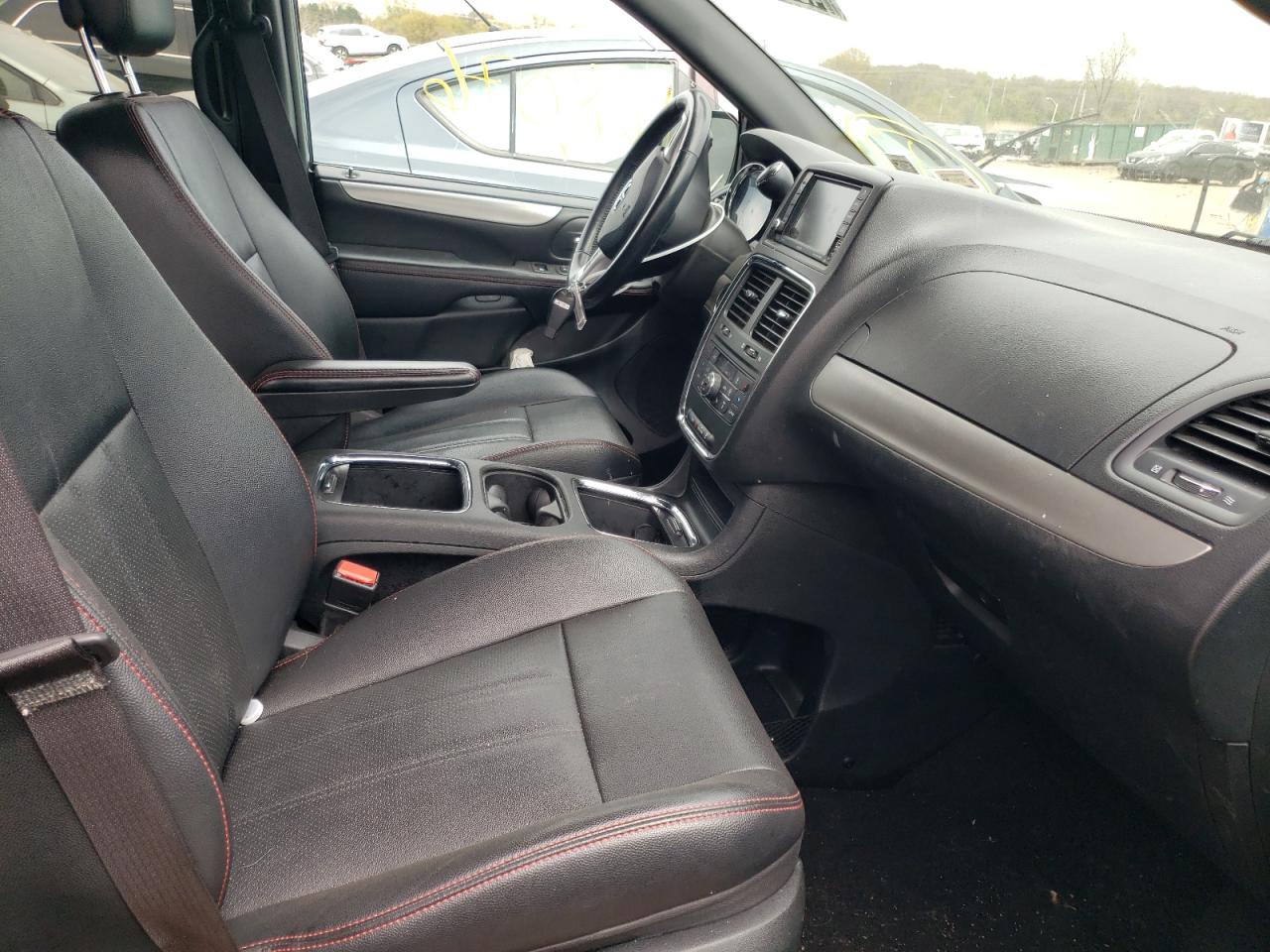 Photo 5 from auction – 2019 DODGE GRAND CARA with VIN 2C4RDGEG8KR764987