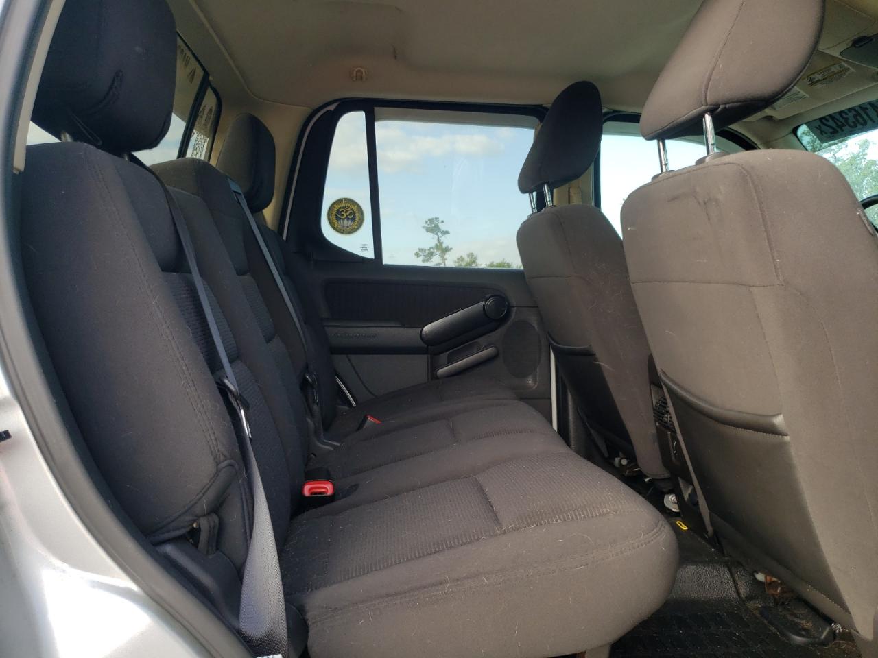 Photo 6 from auction – 2010 FORD EXPLORER S with VIN 1FMEU3BE1AUA13706
