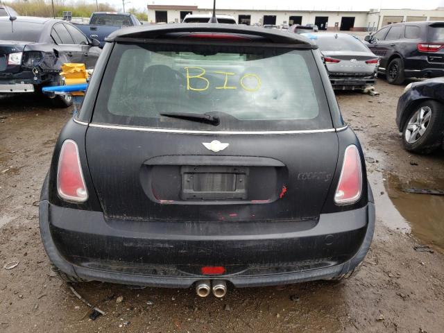 Photo 6 from auction – 2005 MINI COOPER S with VIN WMWRE335X5TG98947
