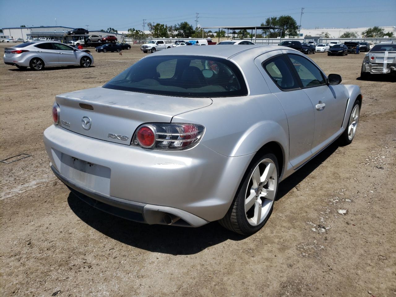 Photo 4 from auction – 2004 MAZDA RX8 with VIN JM1FE17NX40129212