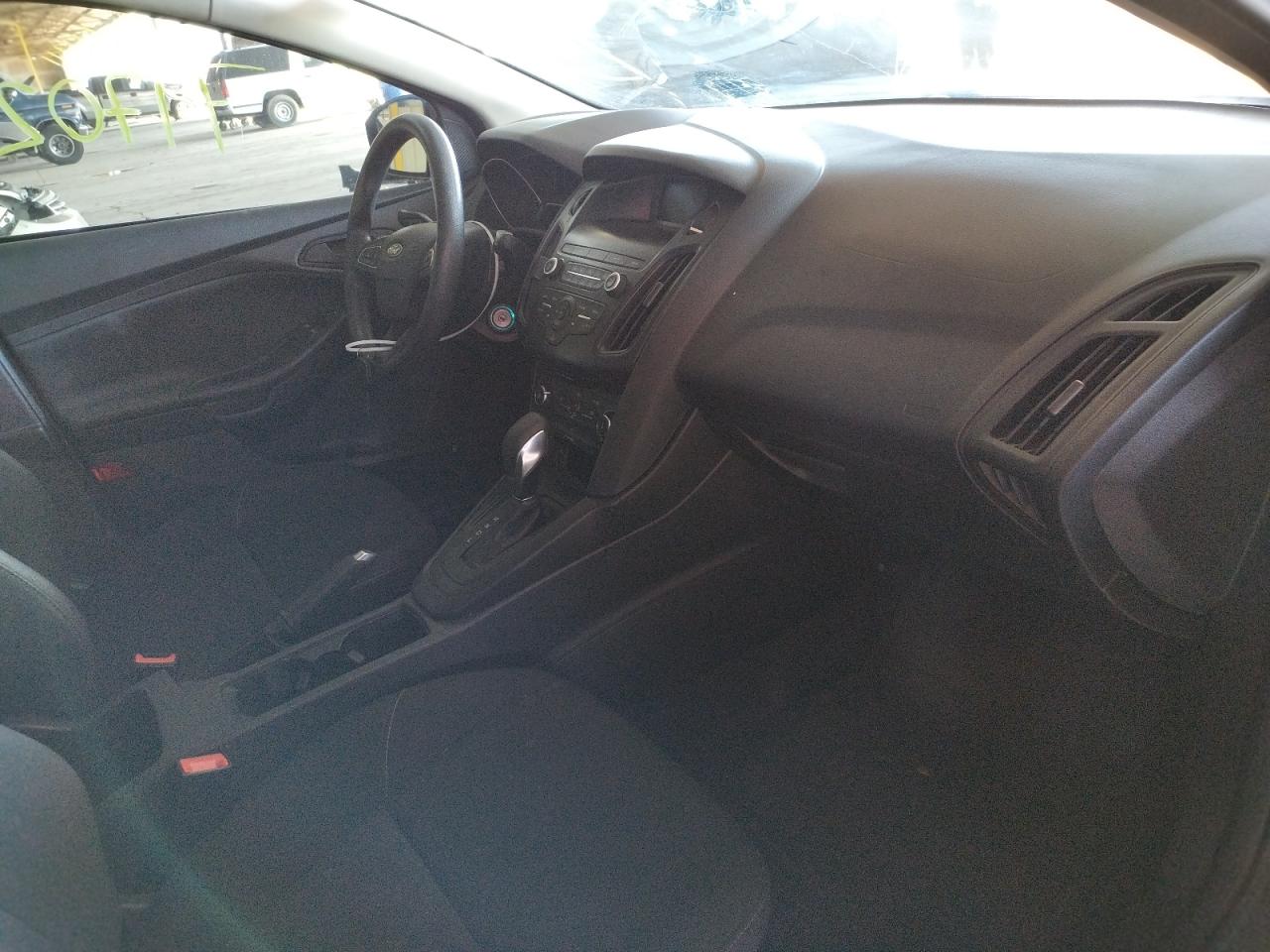 Photo 5 from auction – 2018 FORD FOCUS S with VIN 1FADP3E26JL205384